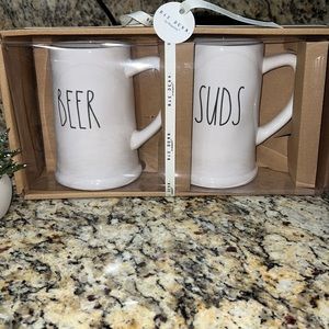 Rae Dunn Beer & Suds Mug Set, NWT